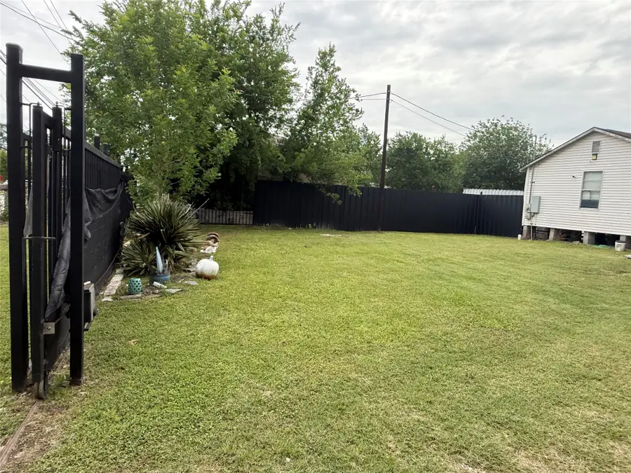 10338 Aldine Westfield Road, Houston, TX 77093 - #2