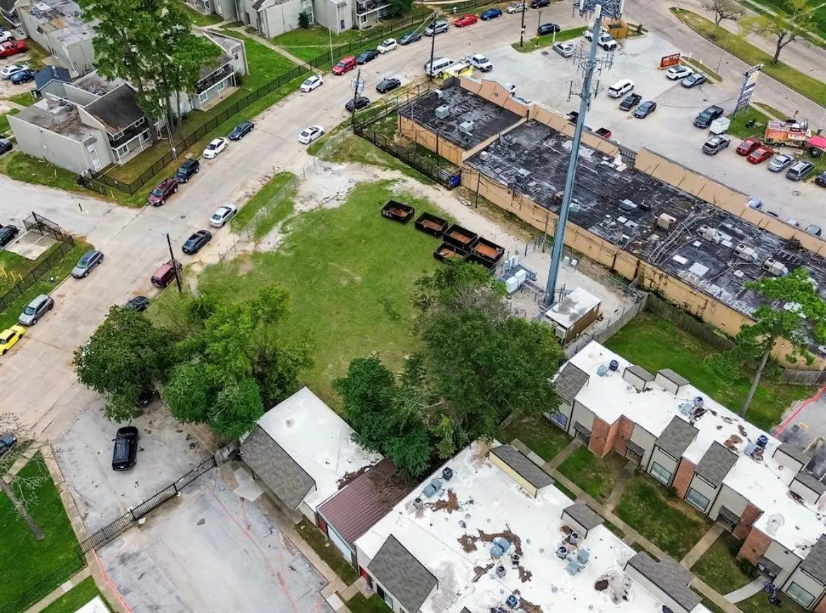 5723 Lost Forest Dr Drive, Houston, TX 77092 - Image #1