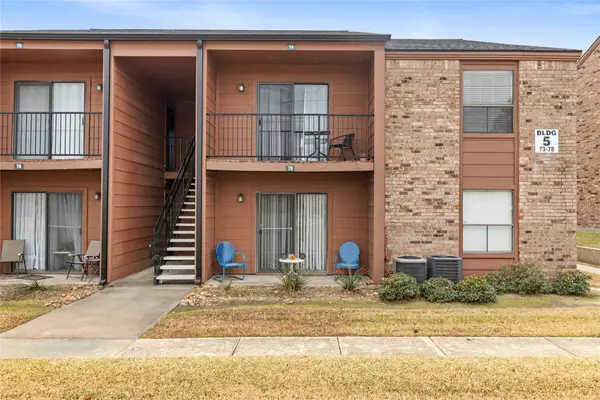 904 University Oaks Boulevard #73, College Station, TX 77840