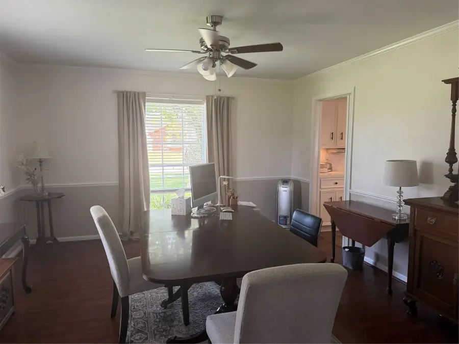 1027 Oleander Street, Lake Jackson, TX 77566 - #2