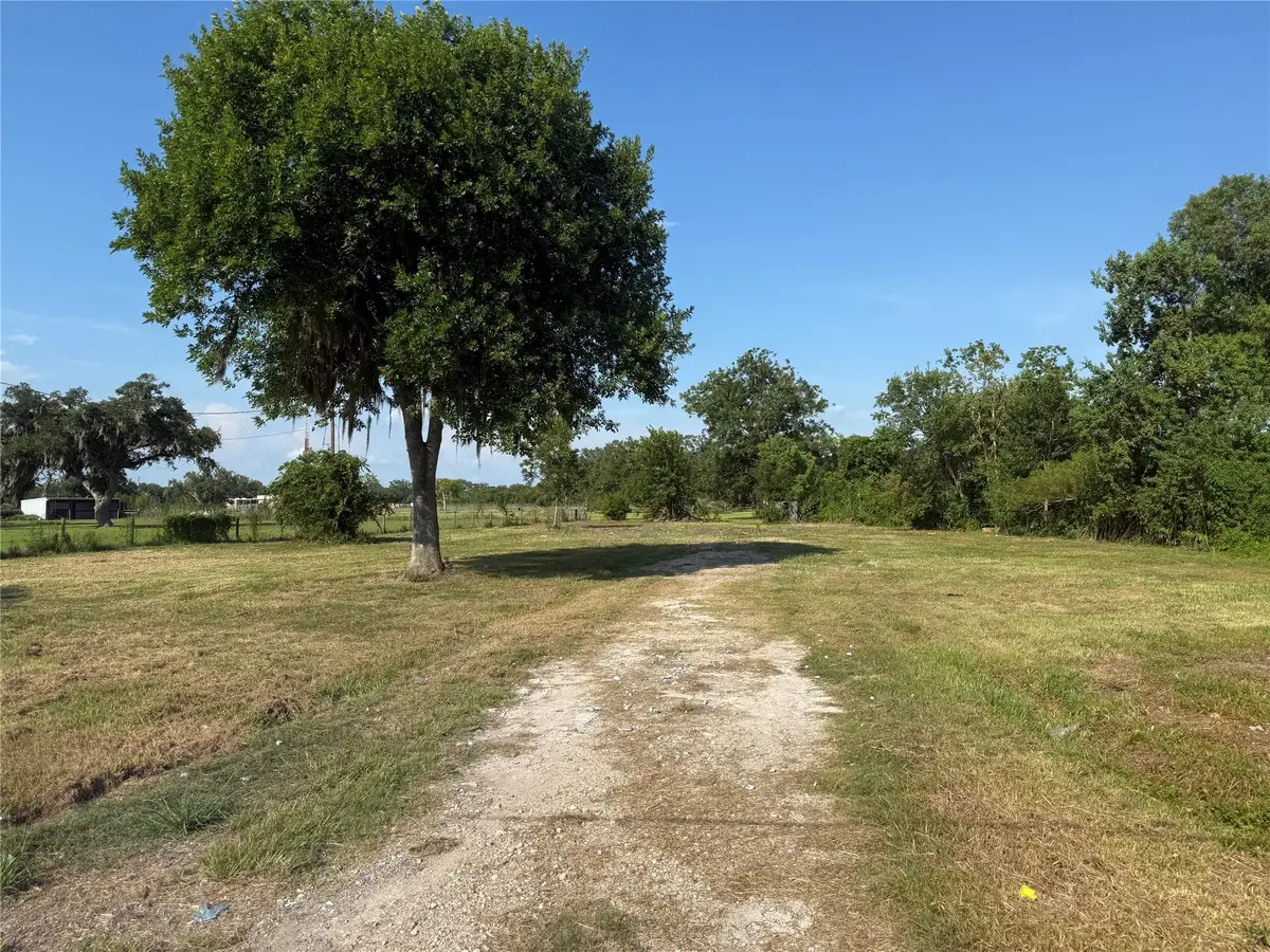 2100 County Road 342, Brazoria, TX 77422 - #1