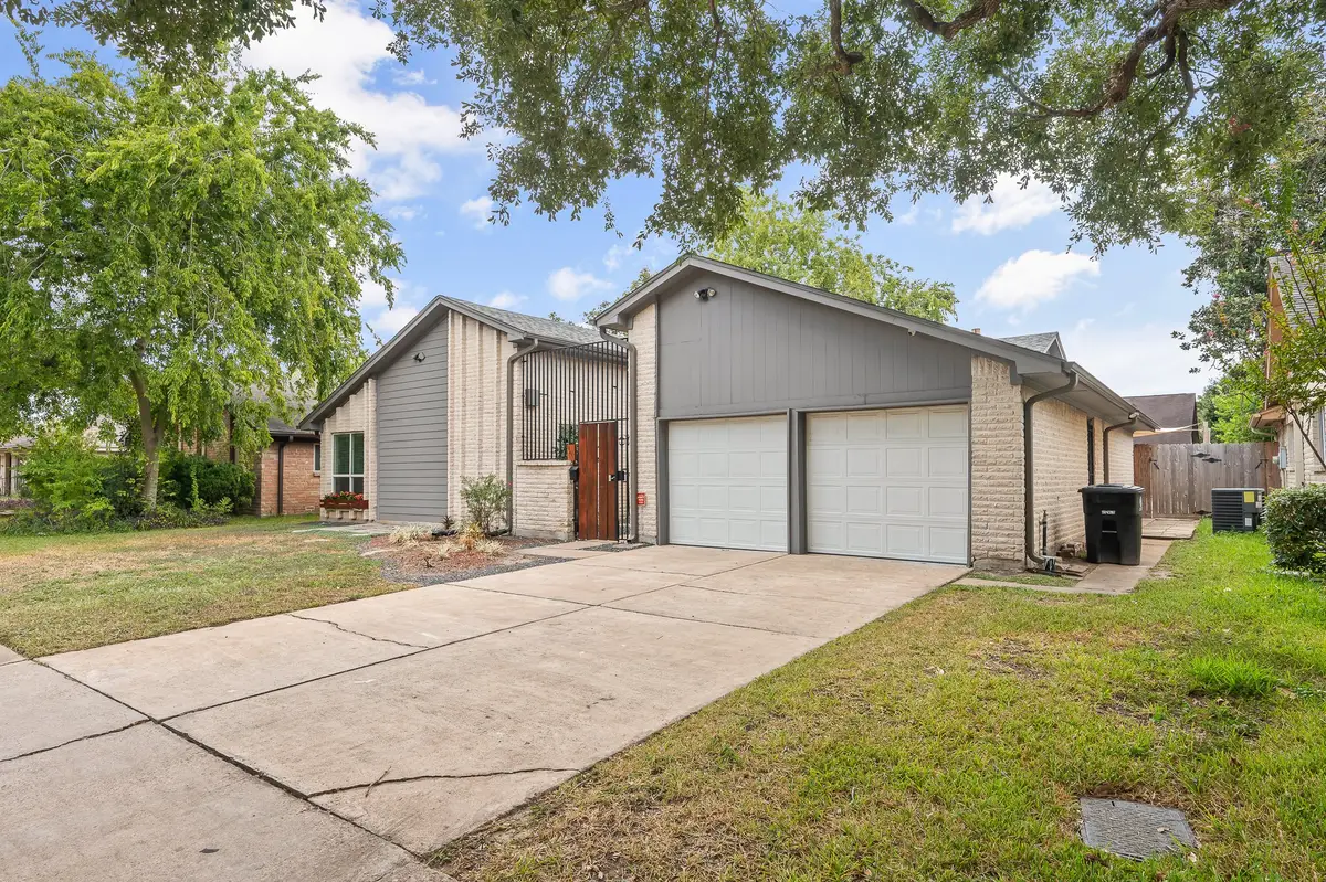 9411 Claridge Drive, Houston, TX 77031 - Image #1