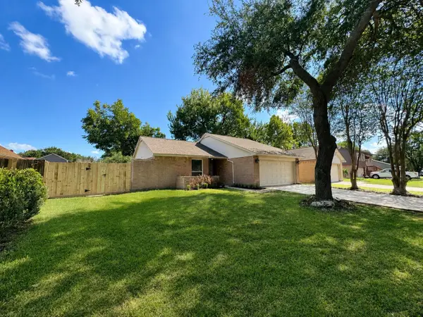 2703 Northern Drive, League City, TX 77573