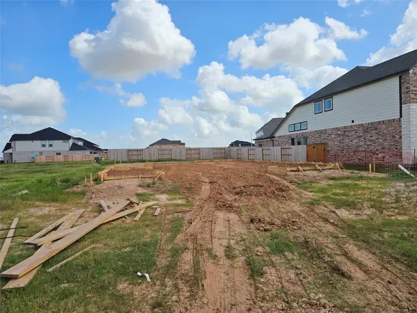 2105 Sunflower View Street, Brookshire, TX 77423