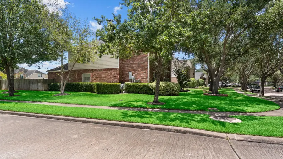 406 Silver Creek Circle, Richmond, TX 77406 - #3