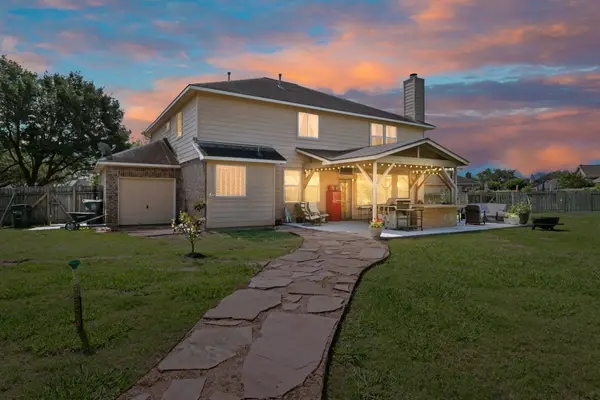 1927 Lavender Field Drive, Sugar Land, TX 77479