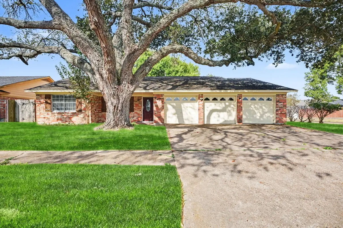 2602 Henderson Lane, Deer Park, TX 77536 - #1