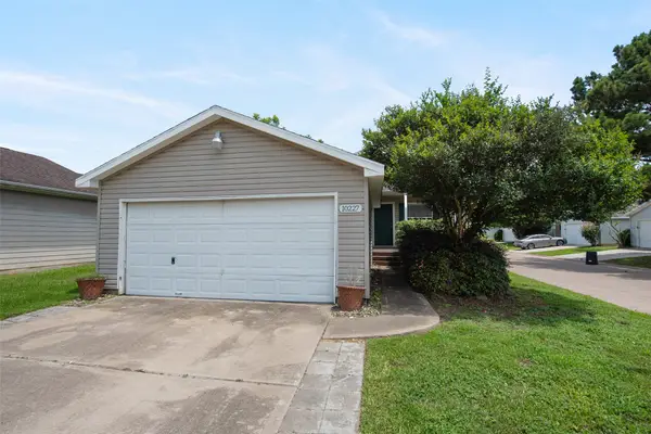 10227 Checkerberry Park Ln, Tomball, TX 77375