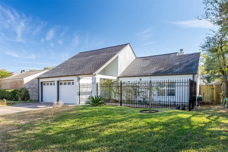2111 Gray Falls Drive, Houston, TX 77077 - #3