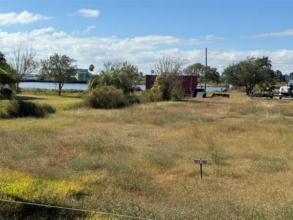 1034 16th Street, Dickinson, TX 77539