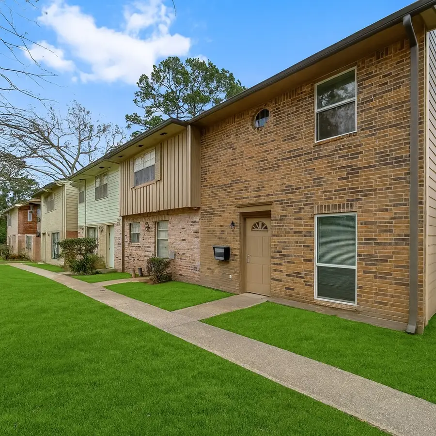 407 W Semands Street, Conroe, TX 77301 - Image #3