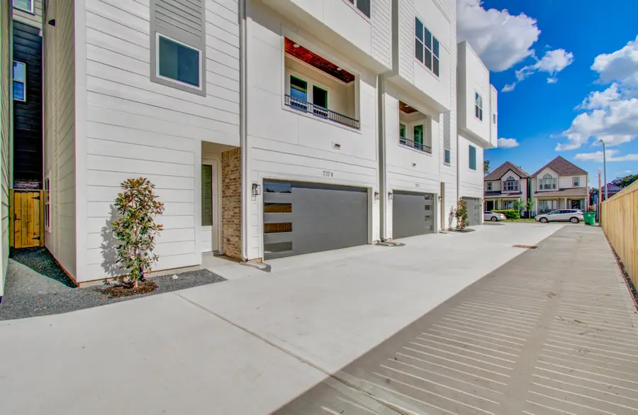 737 W 21st Street, Houston, TX 77008 - #2