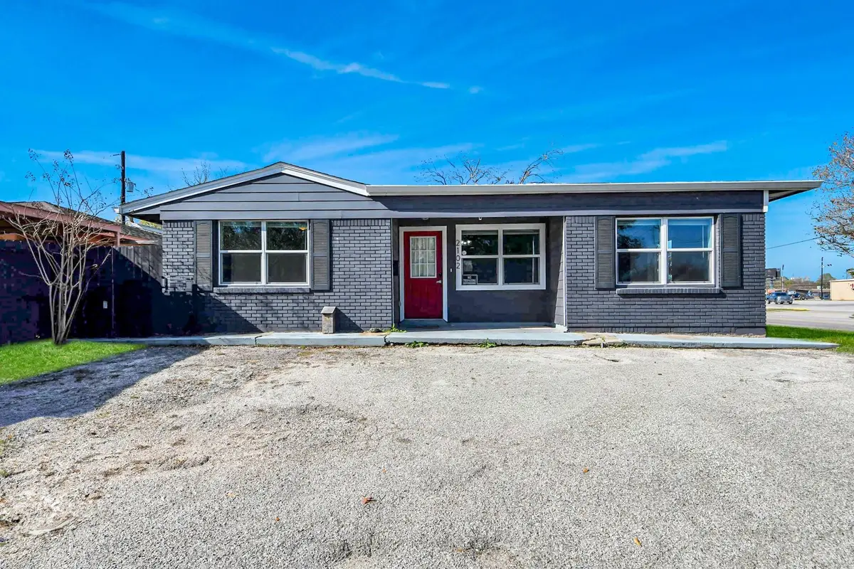 2102 Dewberry Lane, Pasadena, TX 77502 - #1