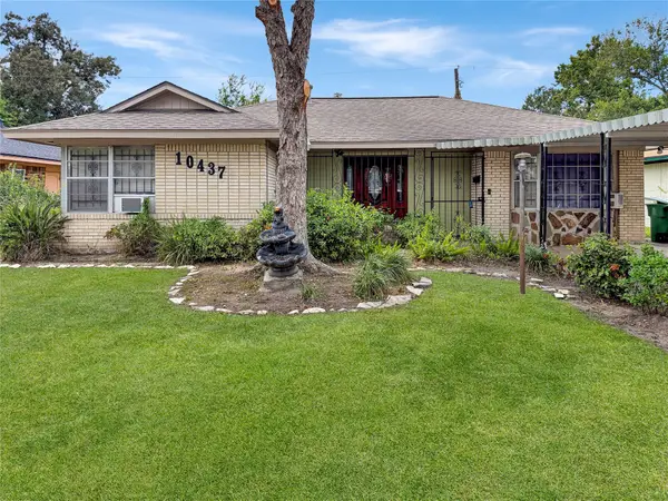 10437 Wolbrook Street, Houston, TX 77016