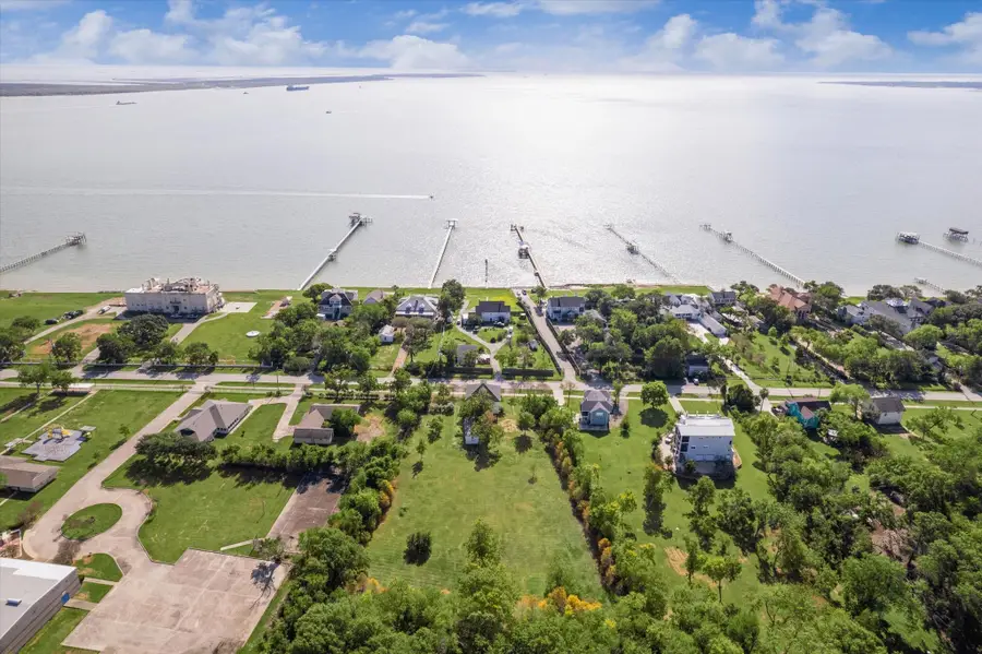 618 Bayridge Road, La Porte, TX 77571 - Image #2