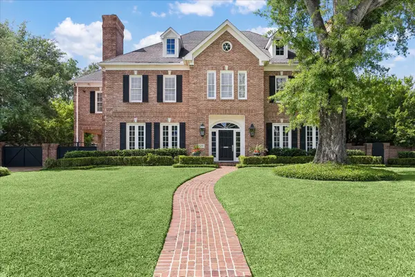 5452 Sugar Hill Drive, Houston, TX 77056