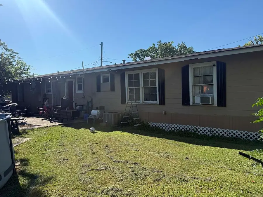1324/28 W 9th Street, Freeport, TX 77541 - #3