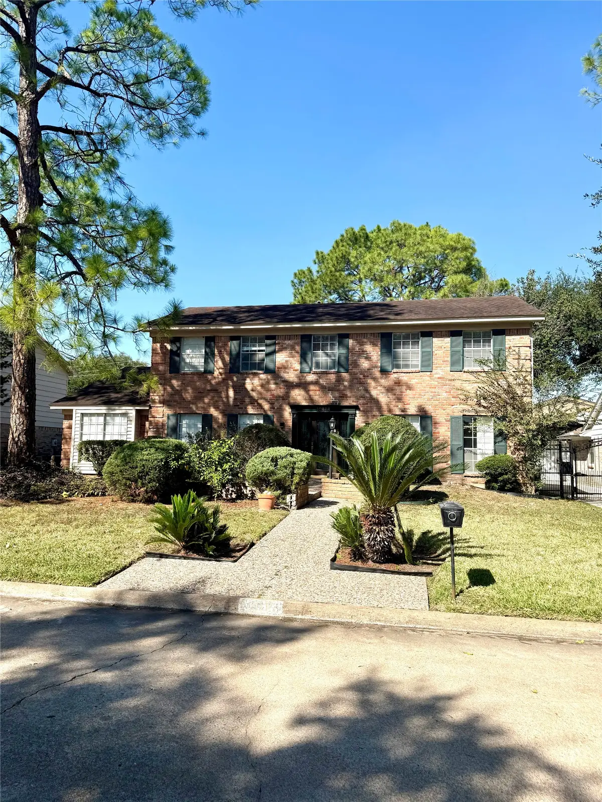 10818 Chevy Chase Drive, Houston, TX 77042 - #1