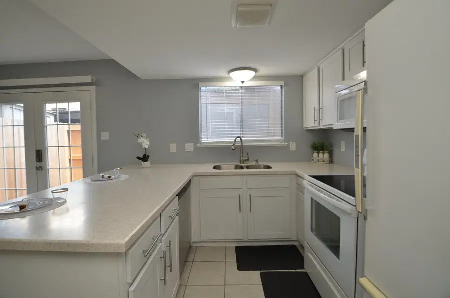 10018 Knoboak Drive #13, Houston, TX 77080 - #2