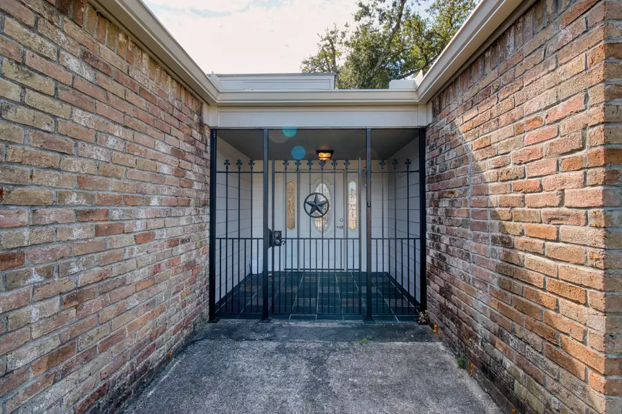 10515 Alcott Drive, Houston, TX 77043 - #2