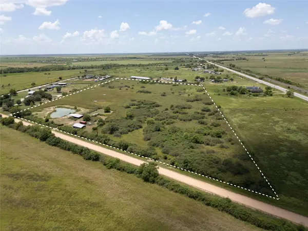 322 County Road 248, East Bernard, TX 77435
