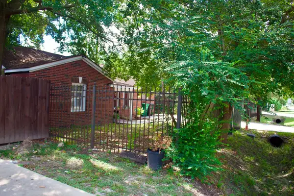 610 John Alber Road, Houston, TX 77076