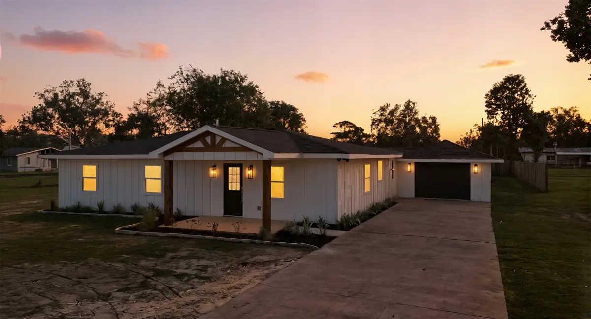 10036 Tri City Beach Road, Baytown, TX 77523 - Image #1