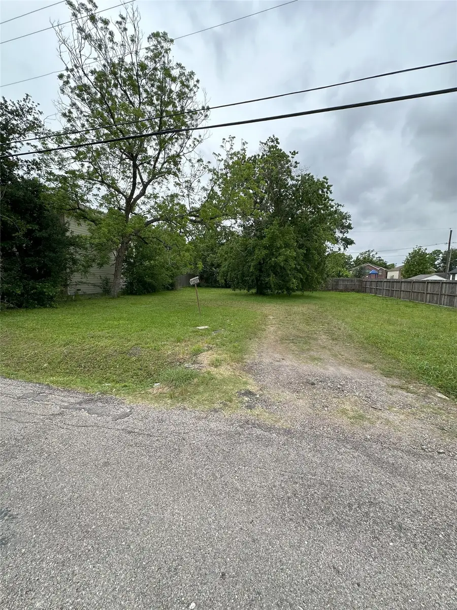 920 E 39th Street, Houston, TX 77022 - #3