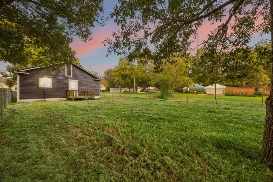 5122 Avenue L, Santa Fe, TX 77510 - #2