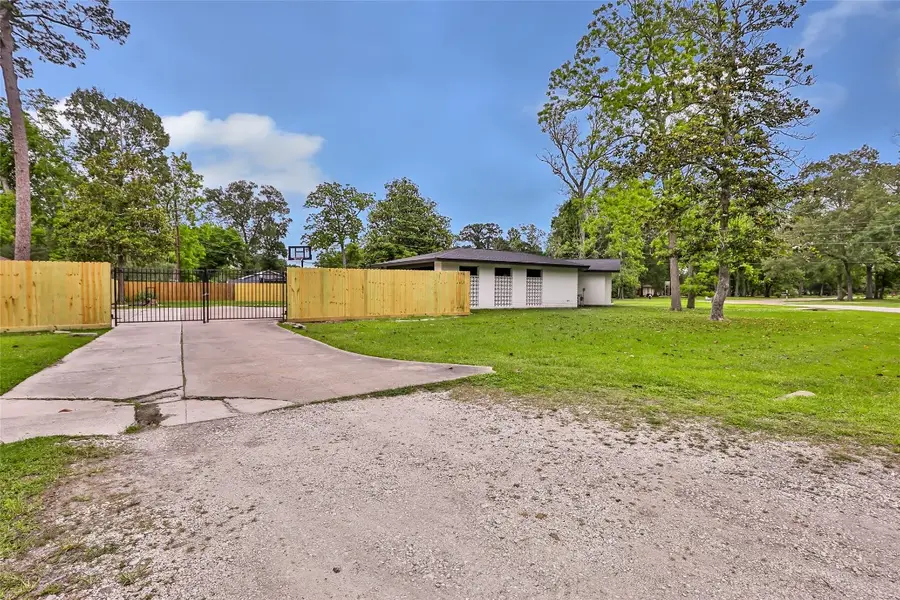 22 Sherwood Street, Dayton, TX 77535 - #2
