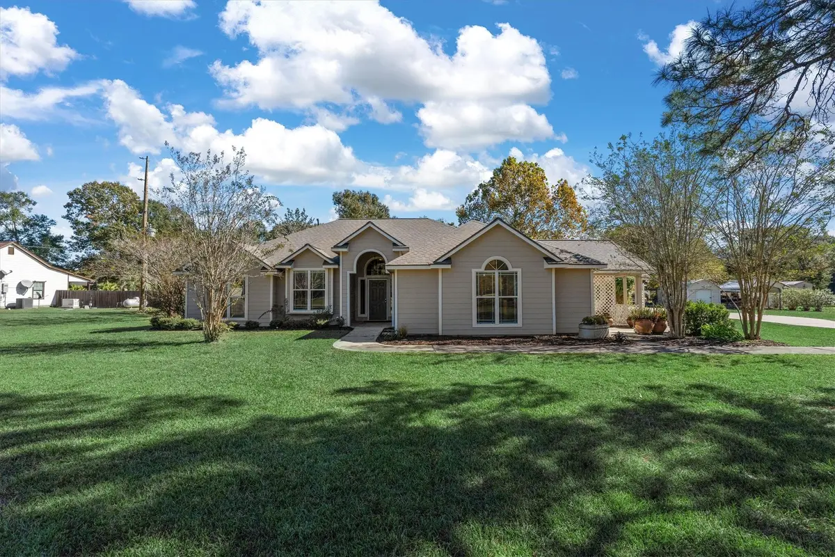 10205 Fostoria Road, Cleveland, TX 77328 - Image #1