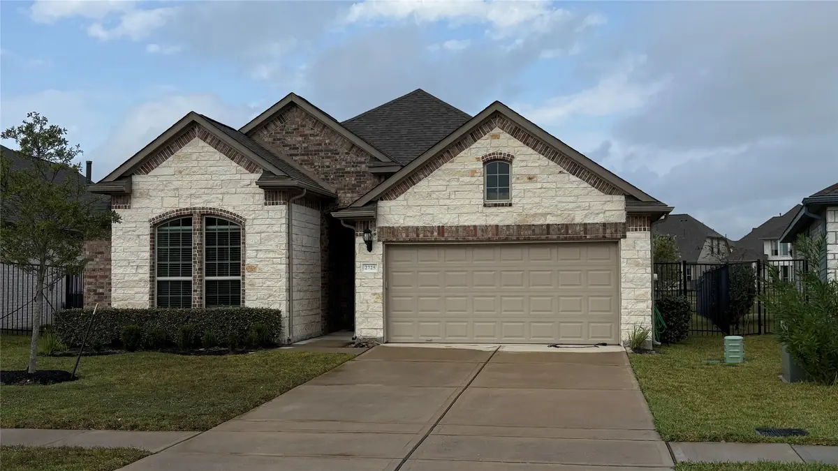 2725 Arbor Edge Crossing, La Marque, TX 77568 - Image #1