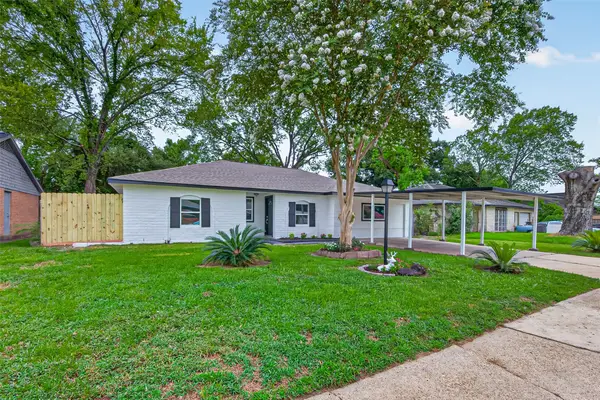 6418 Standing Oaks Street, Houston, TX 77050