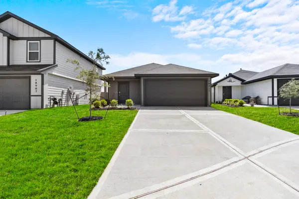 18911 Sunset Horizon Drive, Hockley, TX 77447