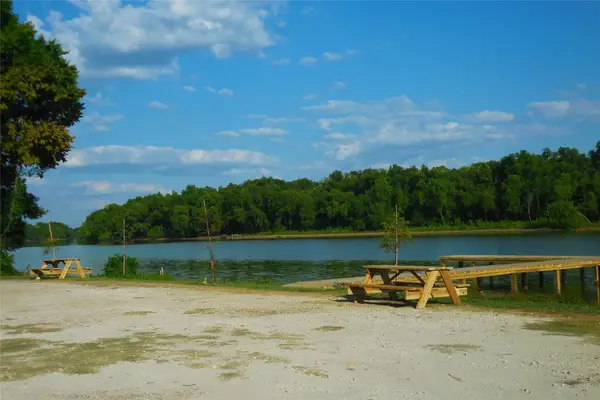 129 S Post Oak Point, Trinity, TX 75862