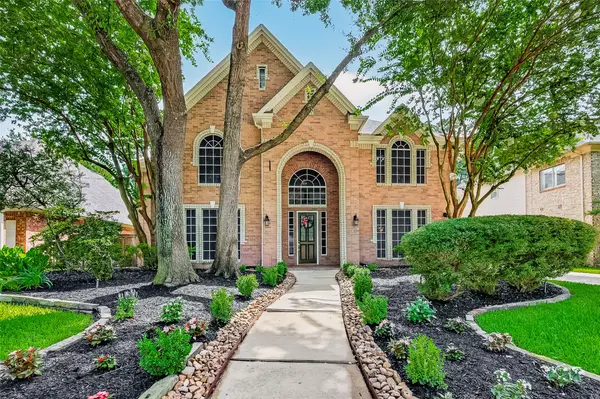 9614 Woodcliff Lake Drive, Spring, TX 77379