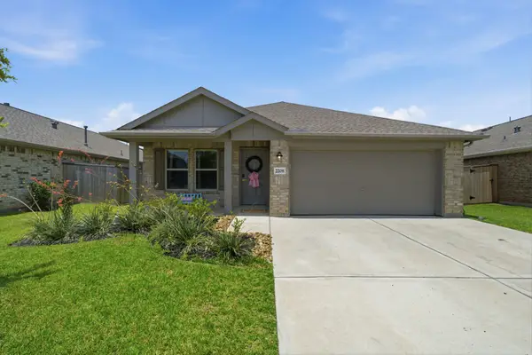 2208 Hyde Acres Street, League City, TX 77573