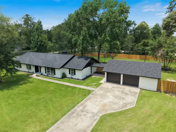 33003 E Westwood Square East Drive E, Magnolia, TX 77354