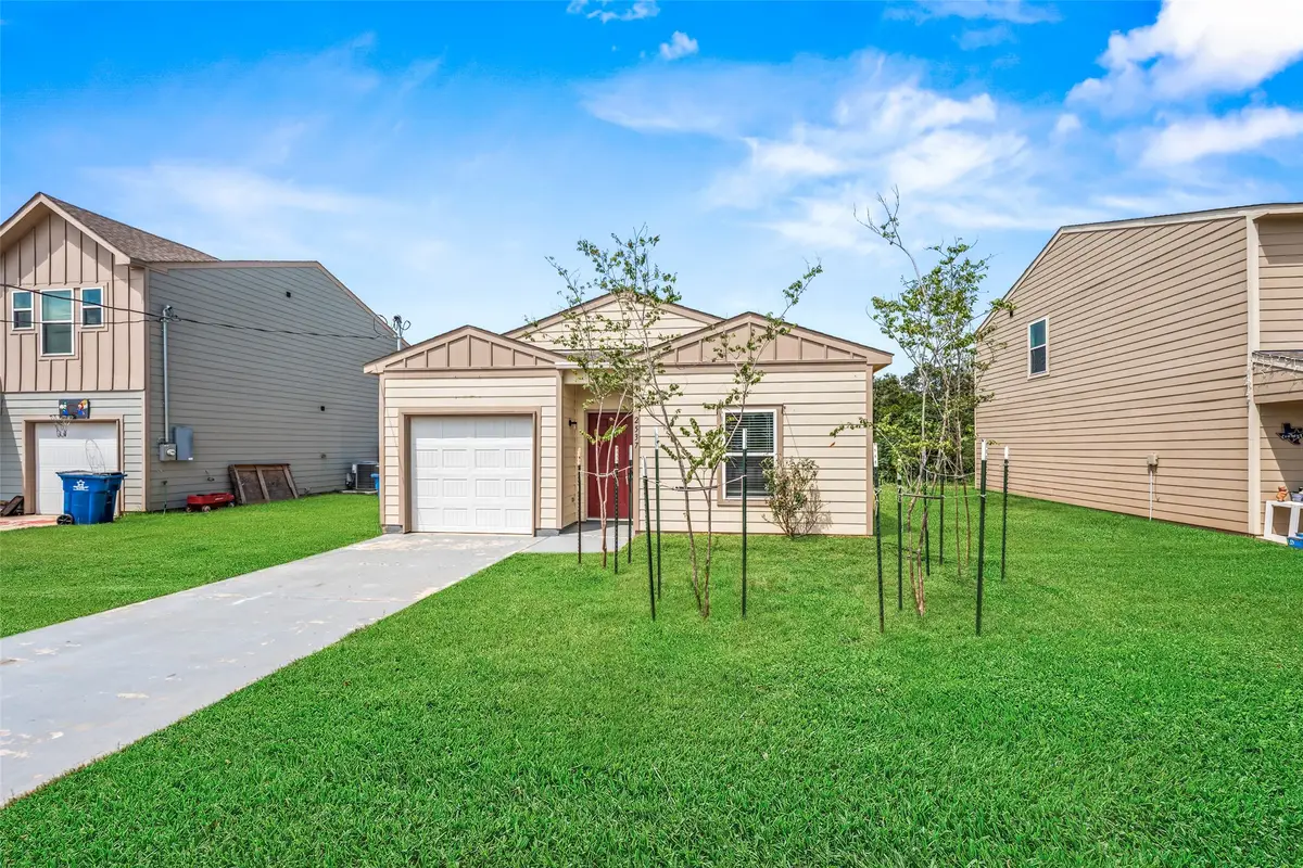 2537 18th Street, Hempstead, TX 77445 - #1