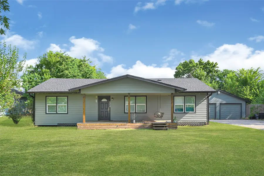 2324 13th Avenue N, Texas City, TX 77590 - #3