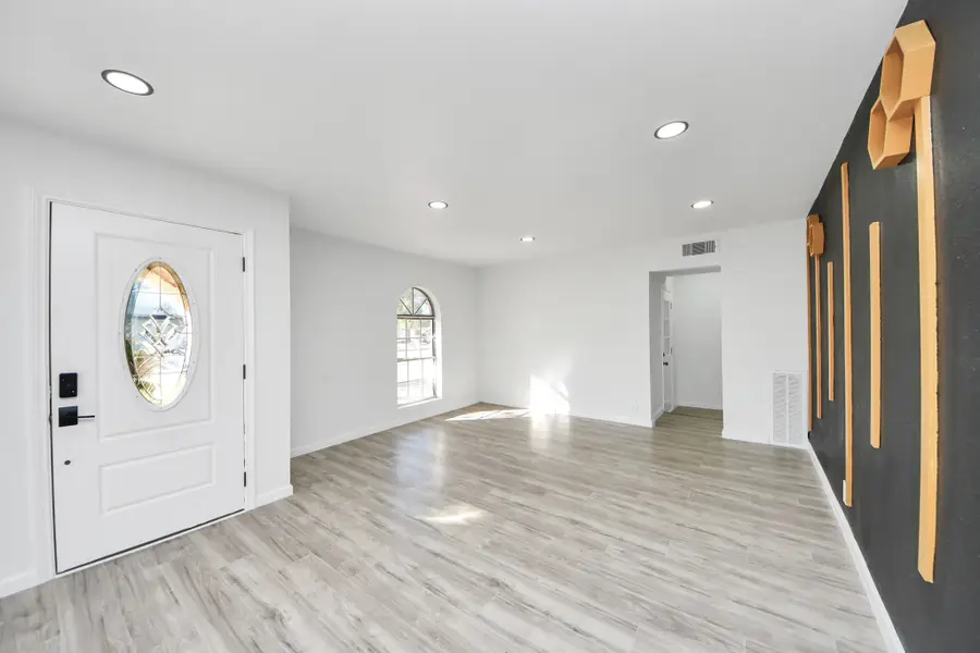 7318 Castleview Lane, Missouri City, TX 77489 - Image #2