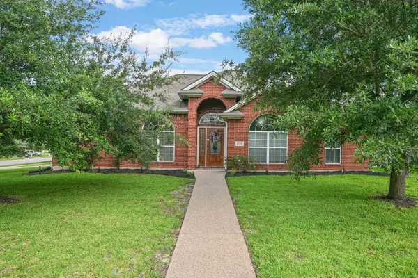 2700 Hickory Court, Bryan, TX 77808