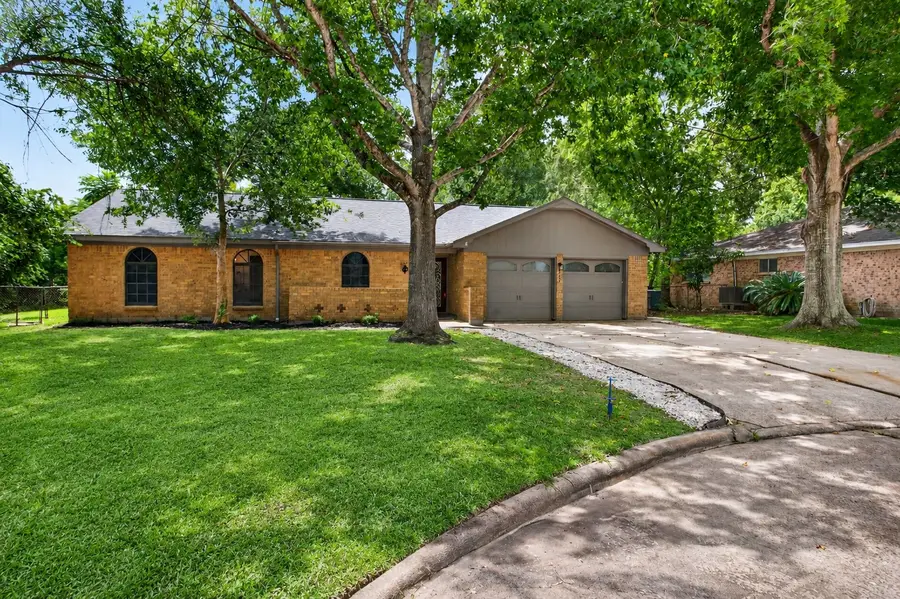 4323 Pine Shadows Street, Dickinson, TX 77539 - #3