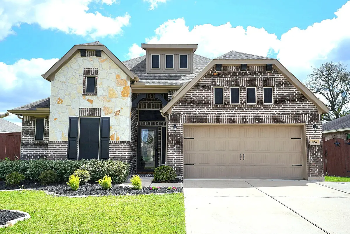 704 Shadow Bend, Richwood, TX 77531 - #1