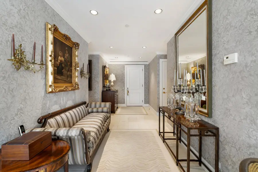 1100 Uptown Park Boulevard #23, Houston, TX 77056 - #3