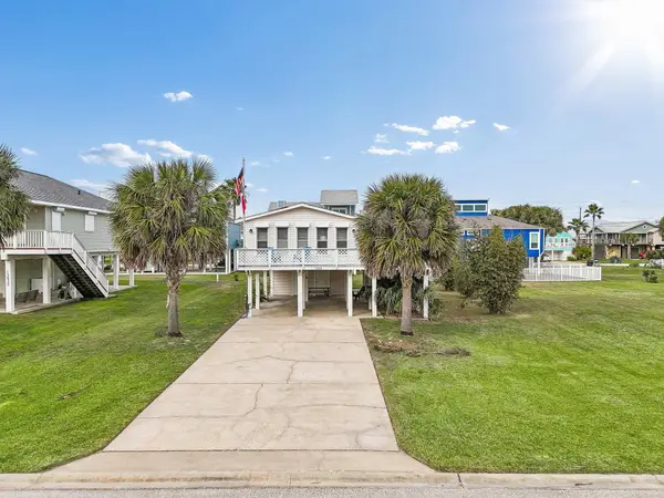 13626 Pirates Beach Boulevard, Galveston, TX 77554