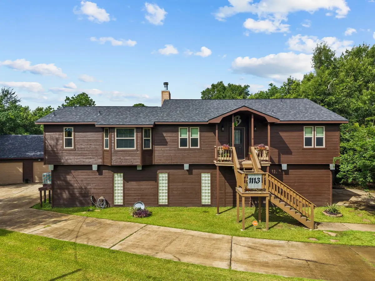 1113 S Country Club Drive, Shoreacres, TX 77571 - #1