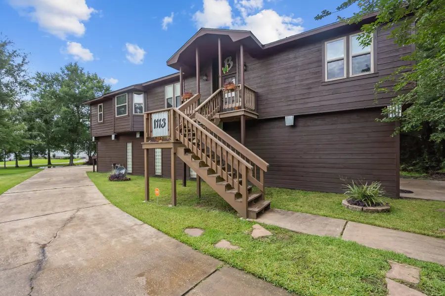 1113 S Country Club Drive, Shoreacres, TX 77571 - #2