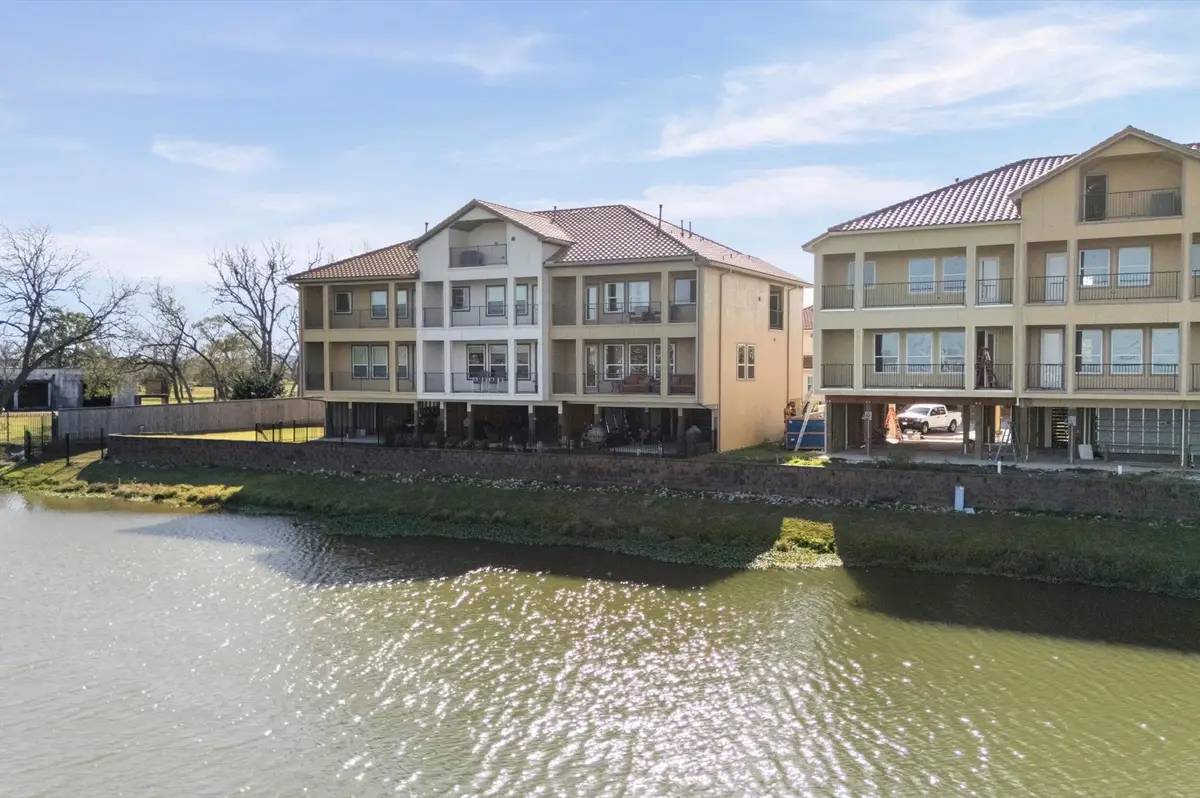 41 Armand Shore Drive, Pasadena, TX 77058 - #1