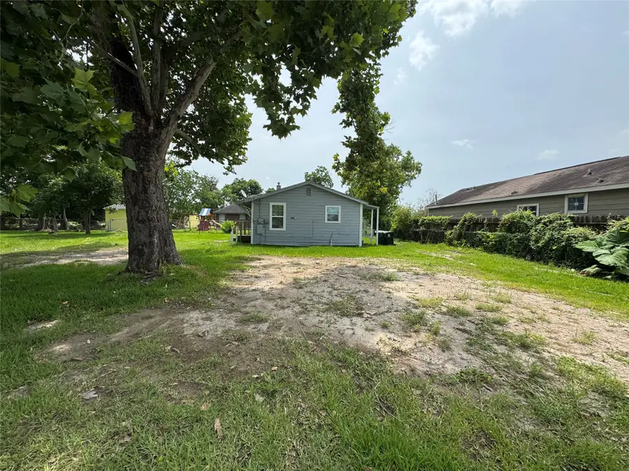 6914 Radcliffe Street, Houston, TX 77091 - #2